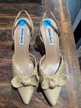 Charles David Allyson Slingback Pointed Toe Bow Kitten Heel Raffia Shoes Tan 7.5